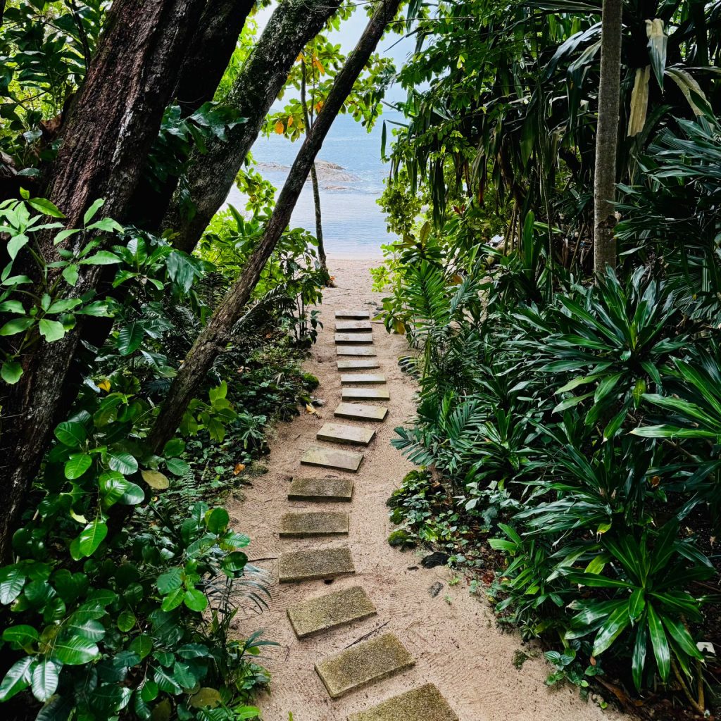 Day Spa Garden Walk