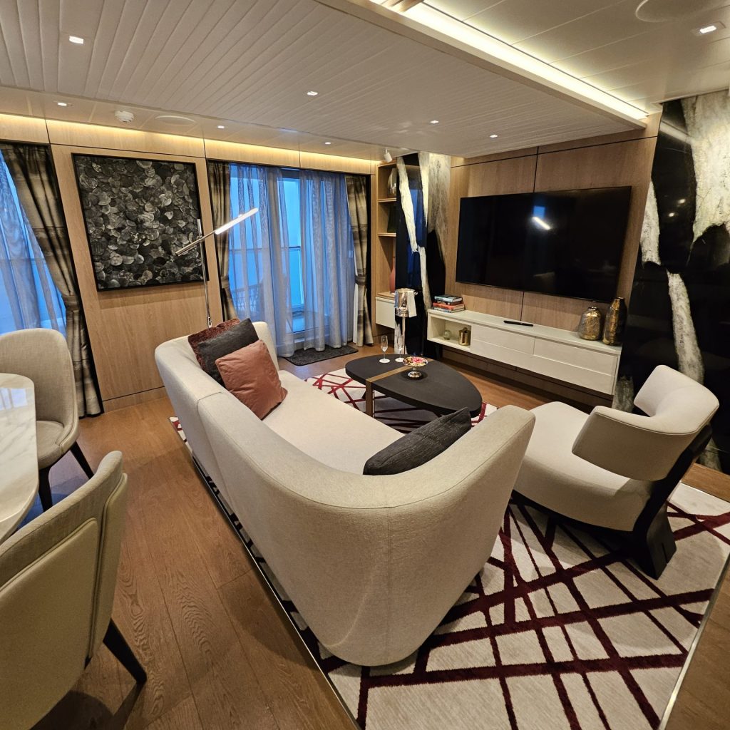 Oceania Allura Lounge In Cabin