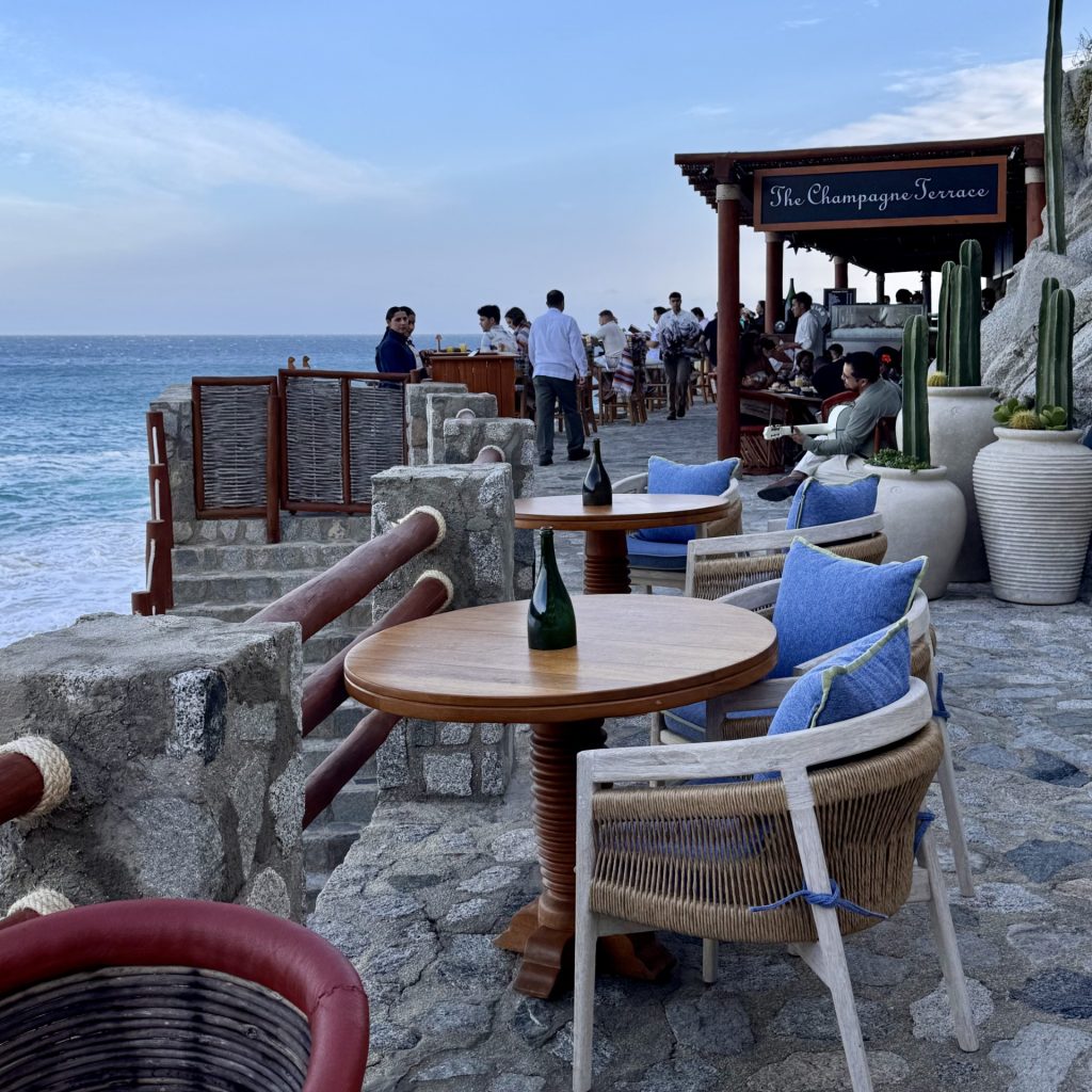 Waldorf Cliff Side Restaurant